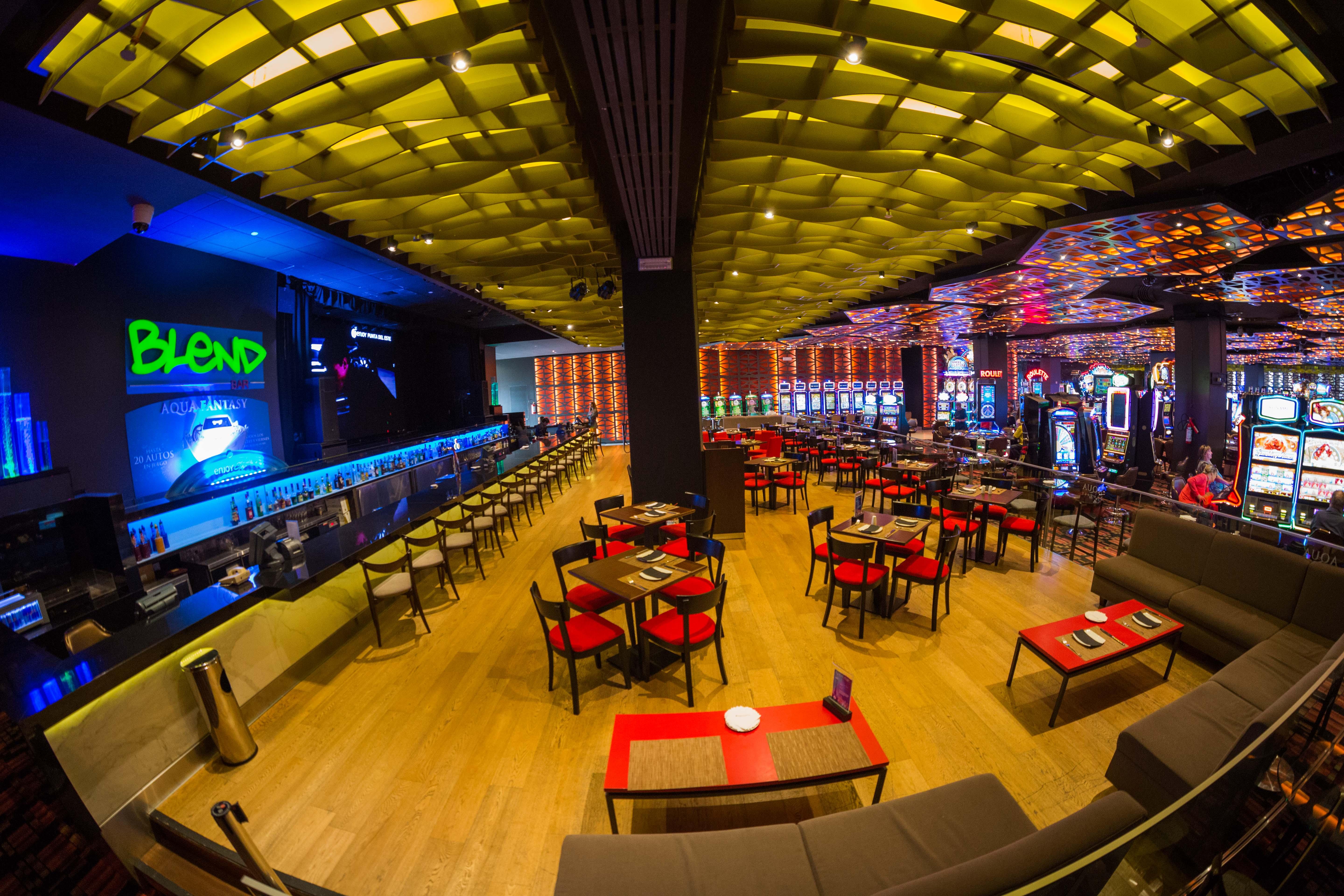 ホテル エンジョイ プンタ デル エステ プンタ・デル・エステ エクステリア 写真 The interior of the bar